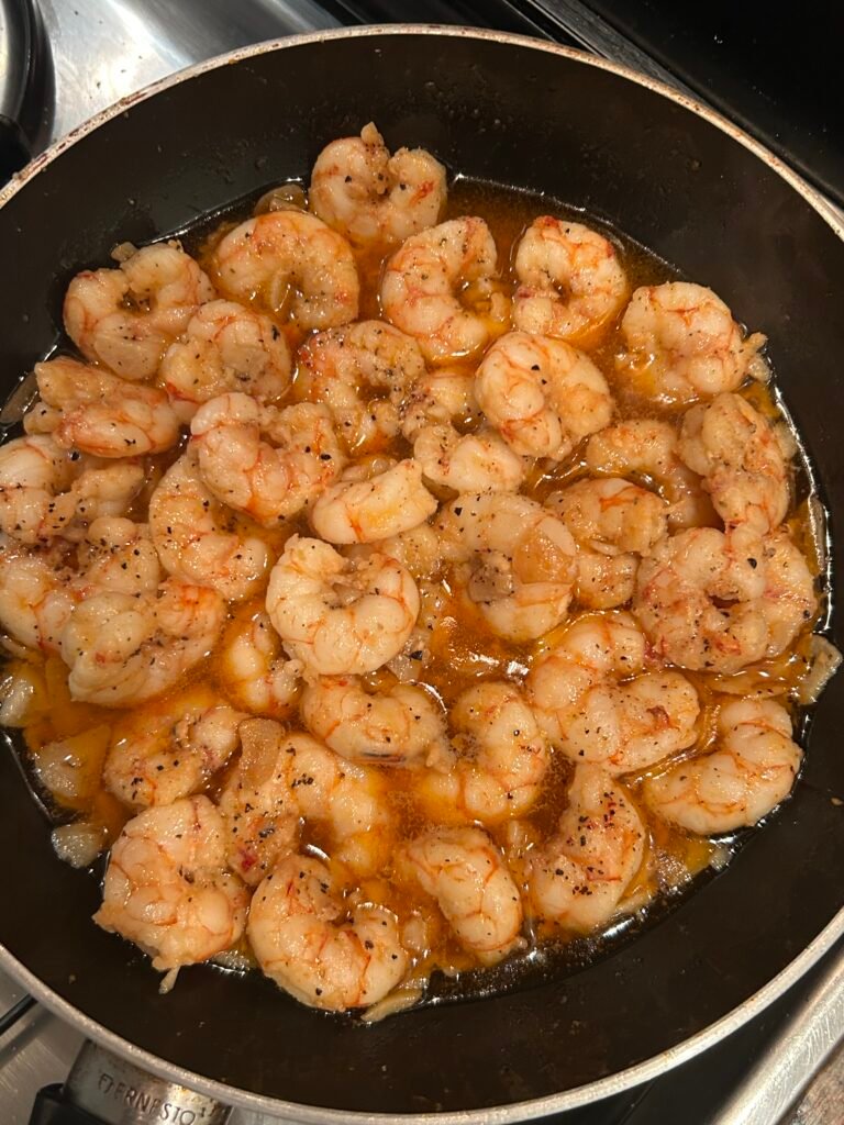 Gambes a l'allet a la paella