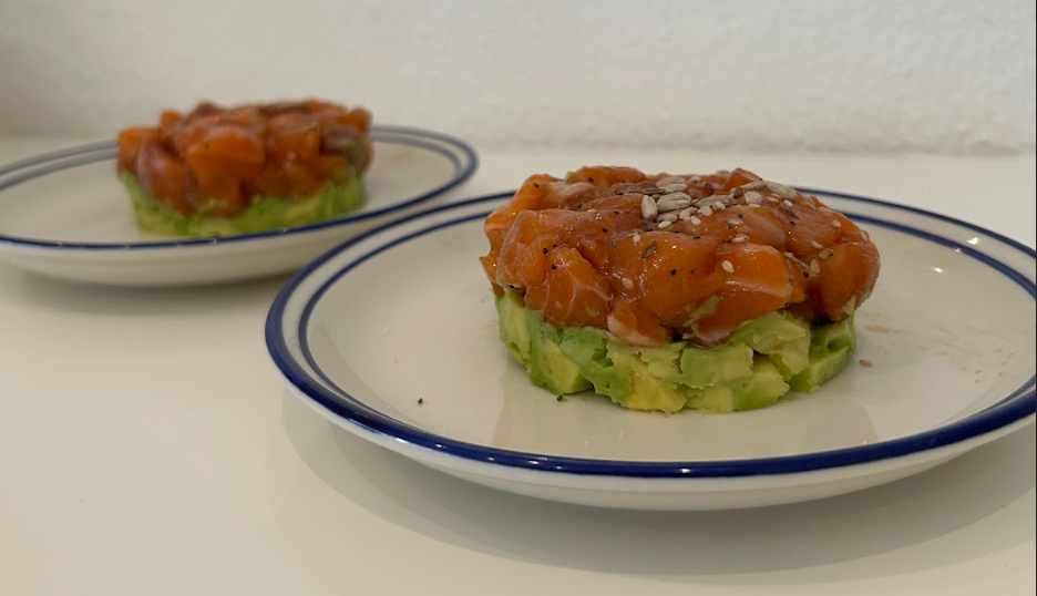 tartar de salmó amb alvocat recepta fresca